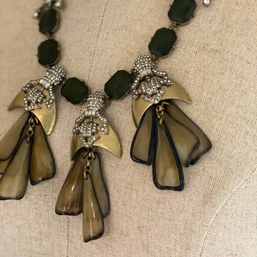 Unique Vintage looking necklace